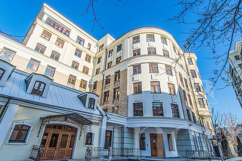 3. 3. Ул. Улица малая полянка дом 3. Дом большая полянка 1/3.